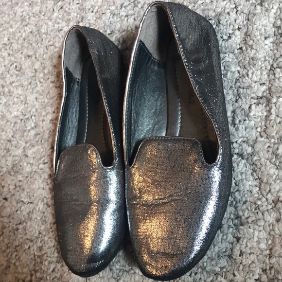 Silver flats - Picture 3 of 8